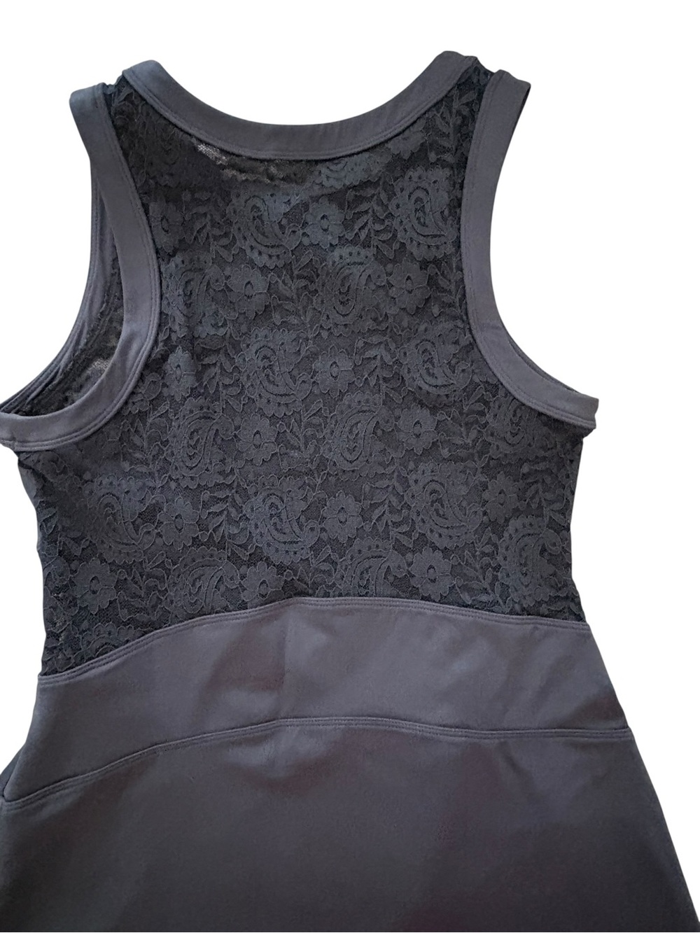 Halara Cloudful Air contrast lace active tennis dress - Picture 3 of 6